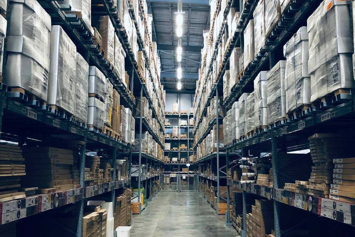 Microsoft Dynamics 365 Supply Chain Management — warehouse and logistics team